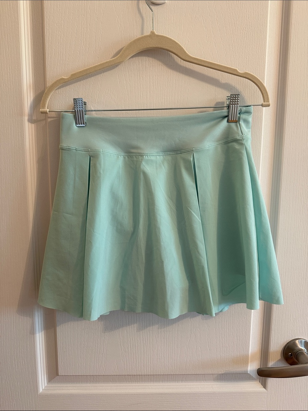 Nike turquoise pleated tennis skirt